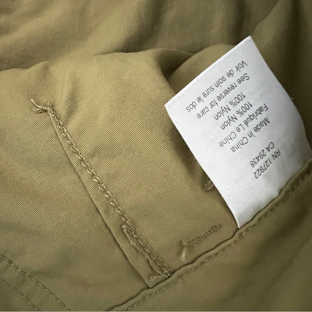 Mountain Khakis Jackson Hole Wyoming Hiking Cargo Y2K Baggy Capris - Picture 9 of 10